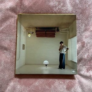 HARRY STYLES HARRY’S HOUSE CD PHOTO BOOKLET